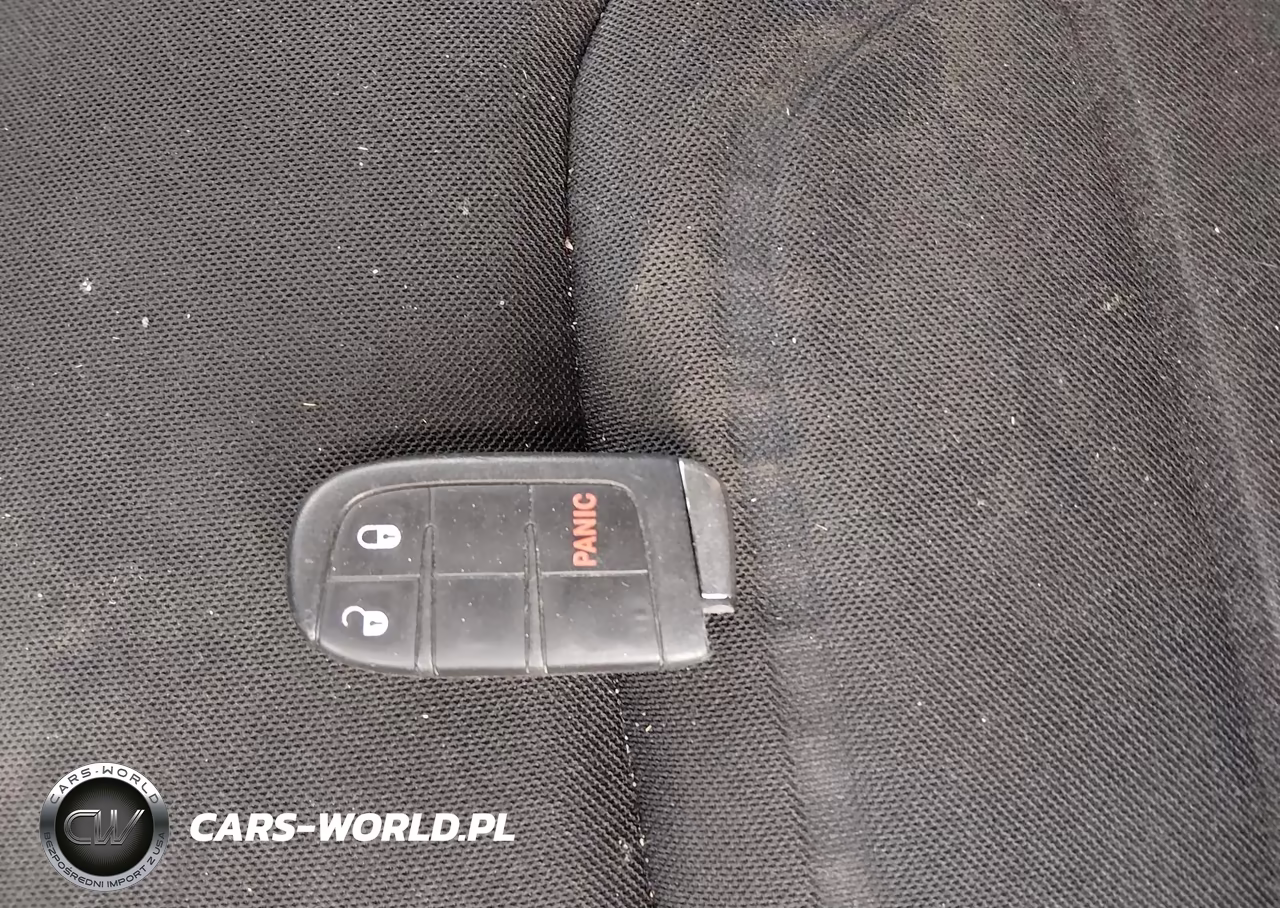 2020 Jeep Renegade Latitude 4X4 VIN:ZACNJBBB1LPL31761 - 11