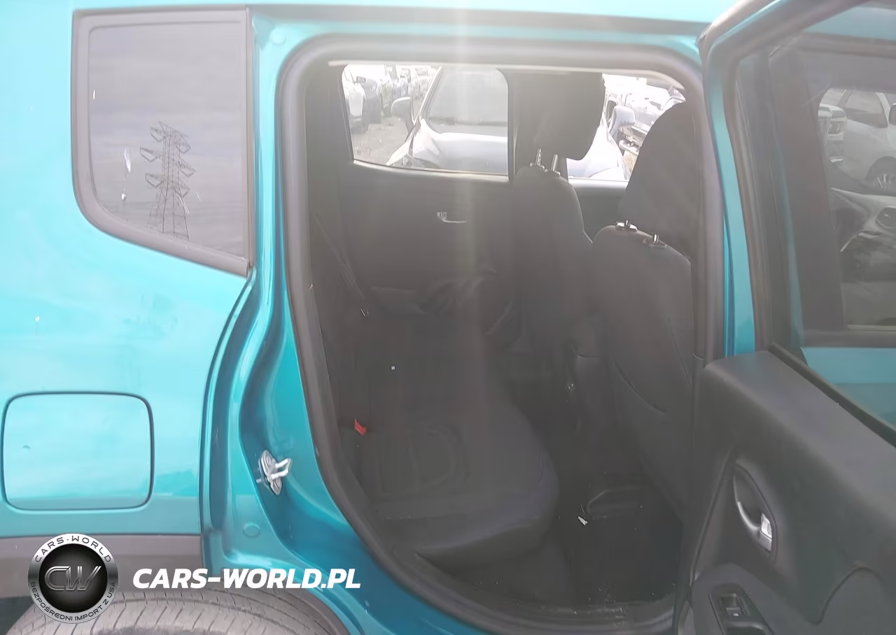 2020 Jeep Renegade Latitude 4X4 VIN:ZACNJBBB1LPL31761 - 8