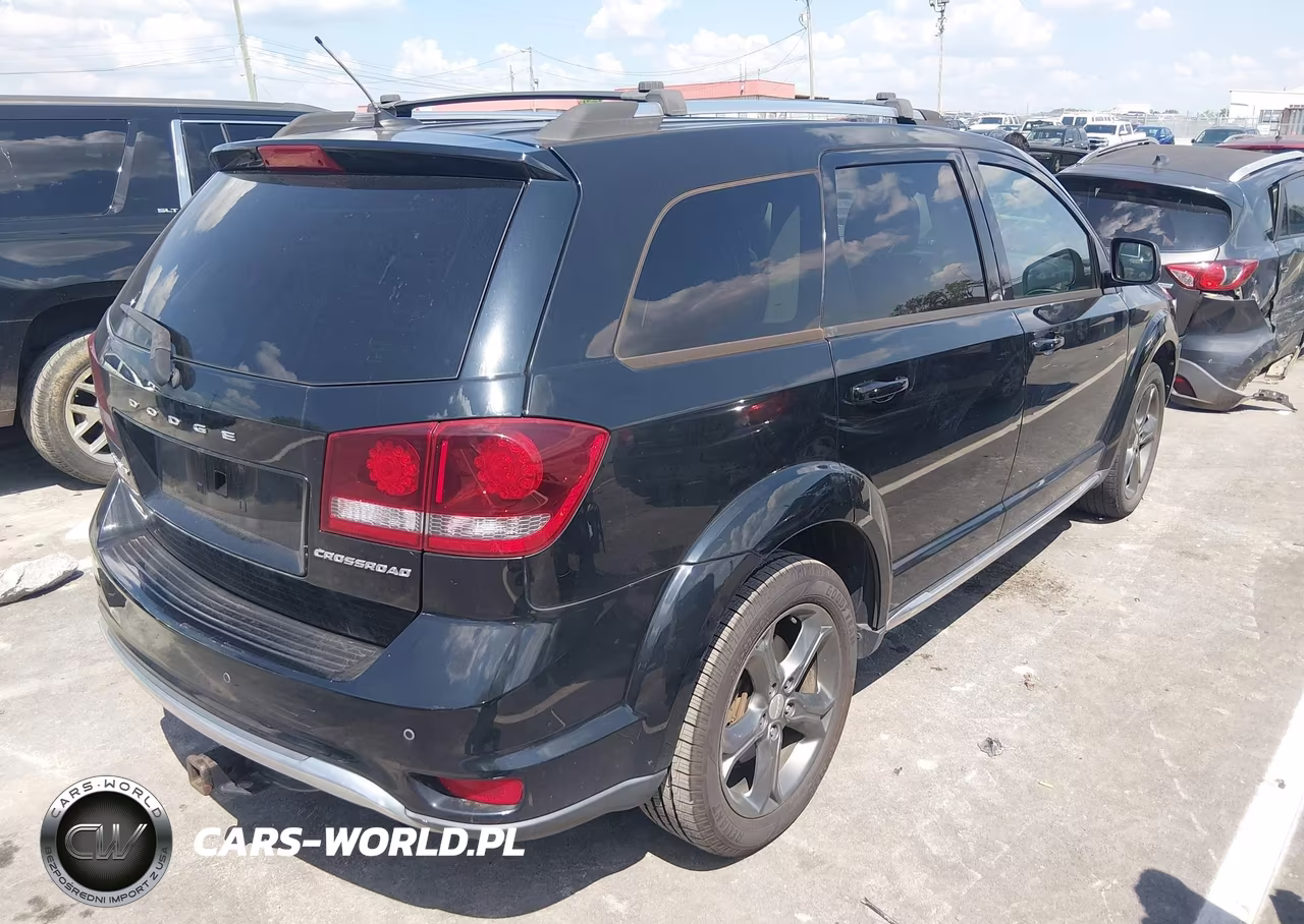 2015 Dodge Journey Crossroad VIN:3C4PDCGB8FT674114 - 4