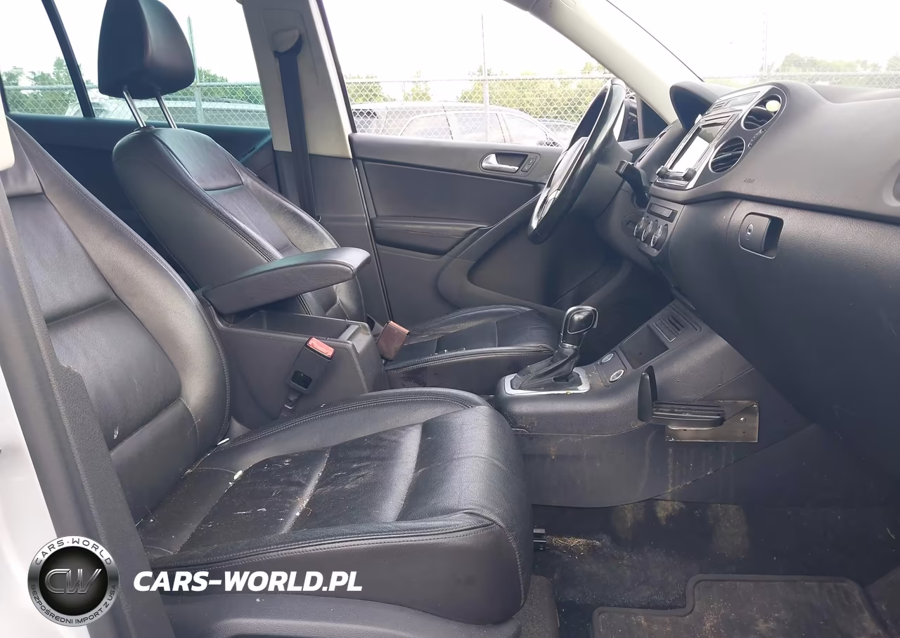 2017 Volkswagen Tiguan 2.0T Sport VIN:WVGUV7AX7HW507635 - 5