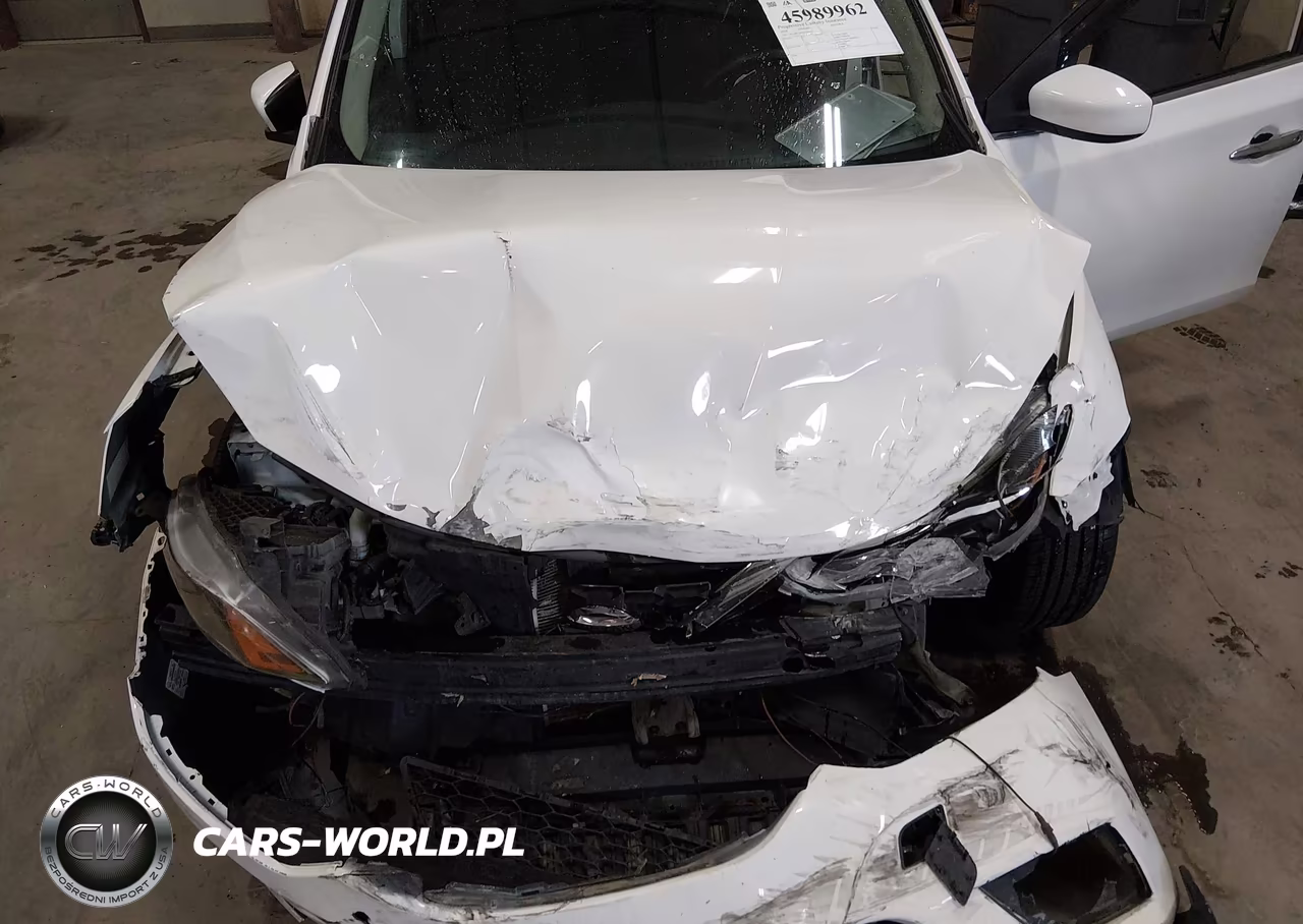 2018 Nissan Sentra S VIN:3N1AB7AP0JY328449 - 10