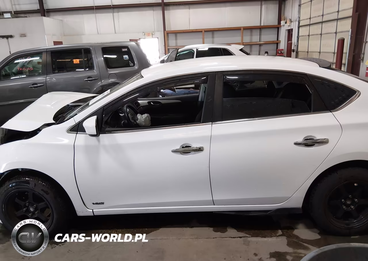 2018 Nissan Sentra S VIN:3N1AB7AP0JY328449 - 14