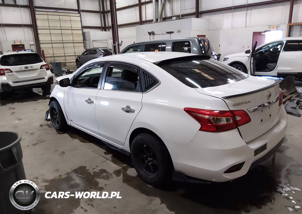 2018 Nissan Sentra S VIN:3N1AB7AP0JY328449 - 3