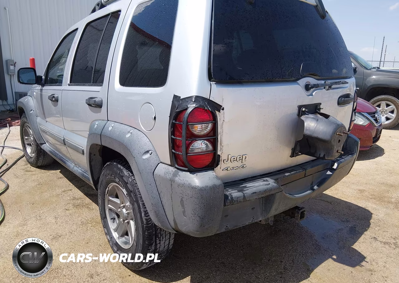 2005 Jeep Liberty Renegade VIN:1J4GL38K85W629369 - 12
