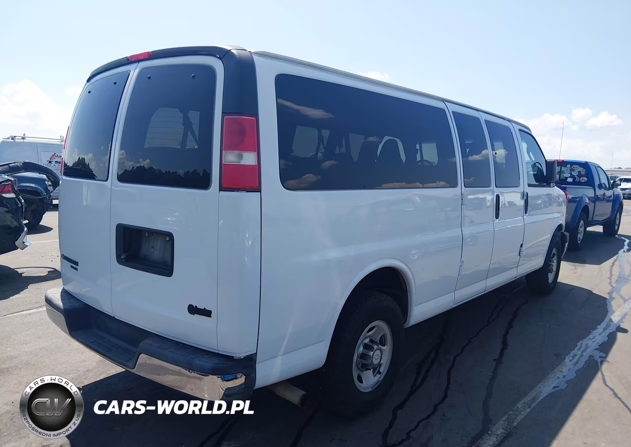 2016 Chevrolet Express 3500 Lt VIN:1GAZGPFF4G1302492 - 4