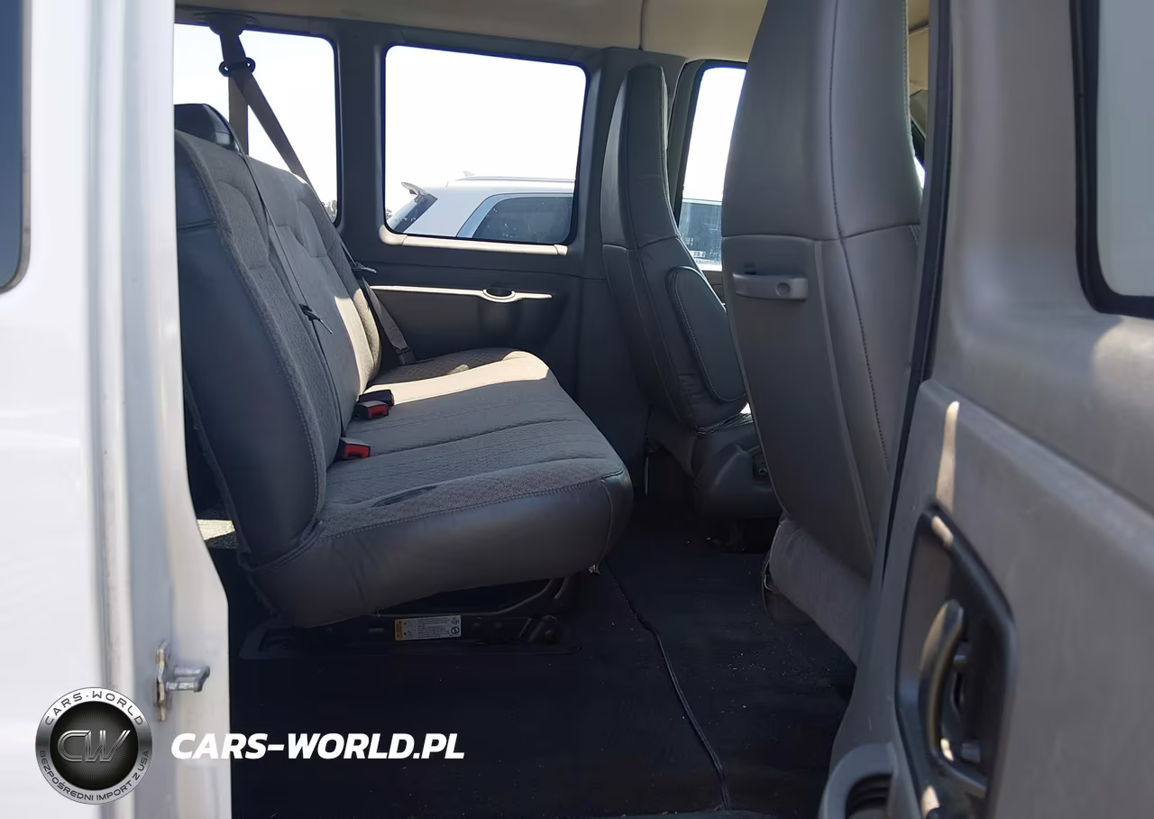 2016 Chevrolet Express 3500 Lt VIN:1GAZGPFF4G1302492 - 8