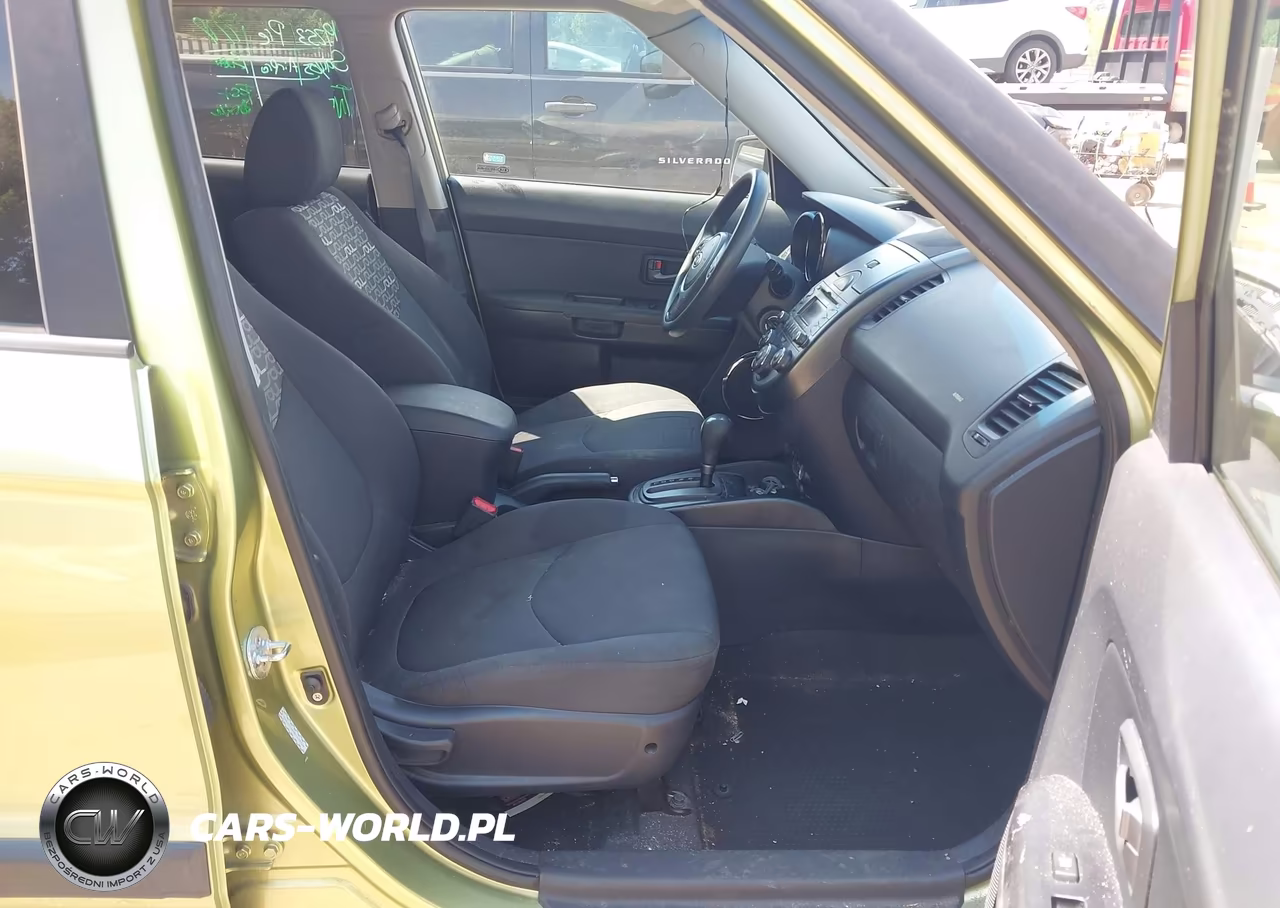 2010 Kia Soul + VIN:KNDJT2A29A7189764 - 5