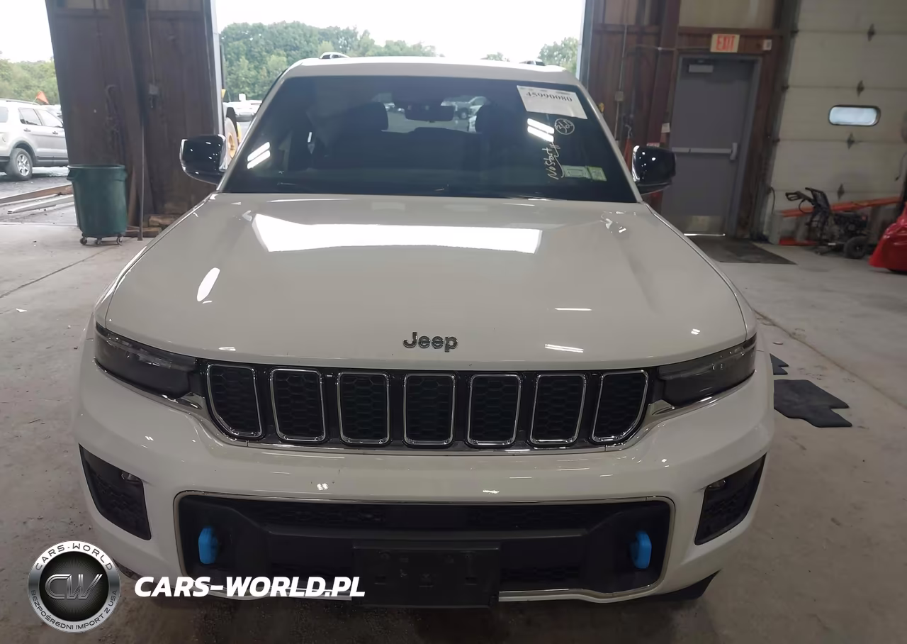 2023 Jeep Grand Cherokee 4Xe Overland VIN:1C4RJYD60P8802237 - 12