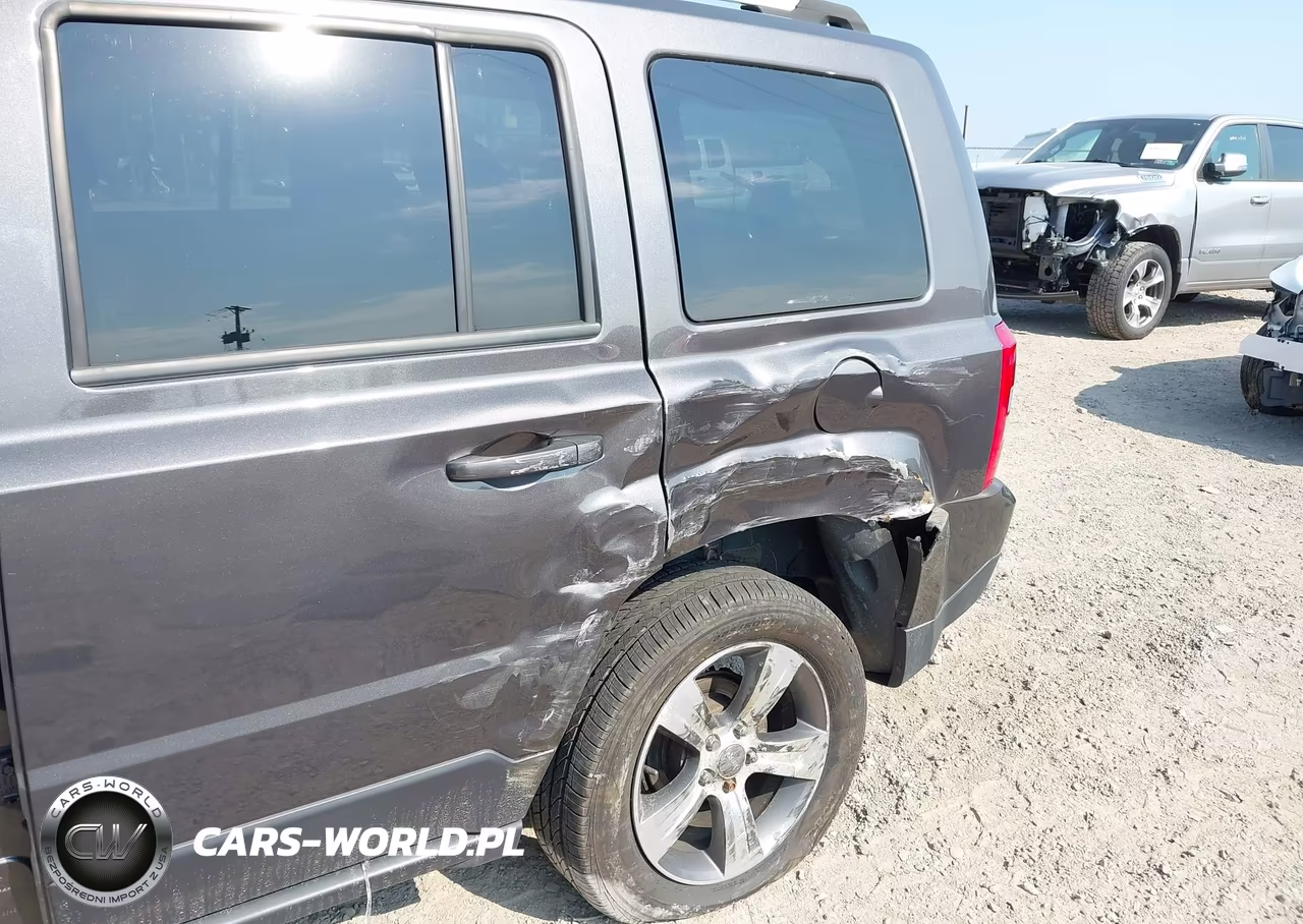 2016 Jeep Patriot High Altitude Edition VIN:1C4NJRFB1GD639698 - 6