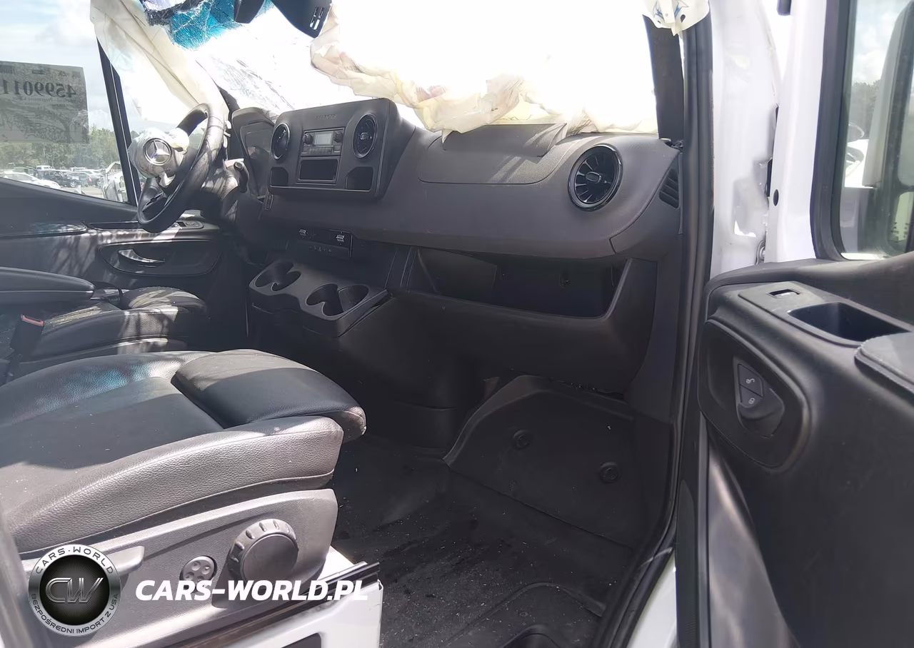 2022 Mercedes-Benz Sprinter 2500 High Roof V6 VIN:W1Y4ECHY1NT111169 - 5