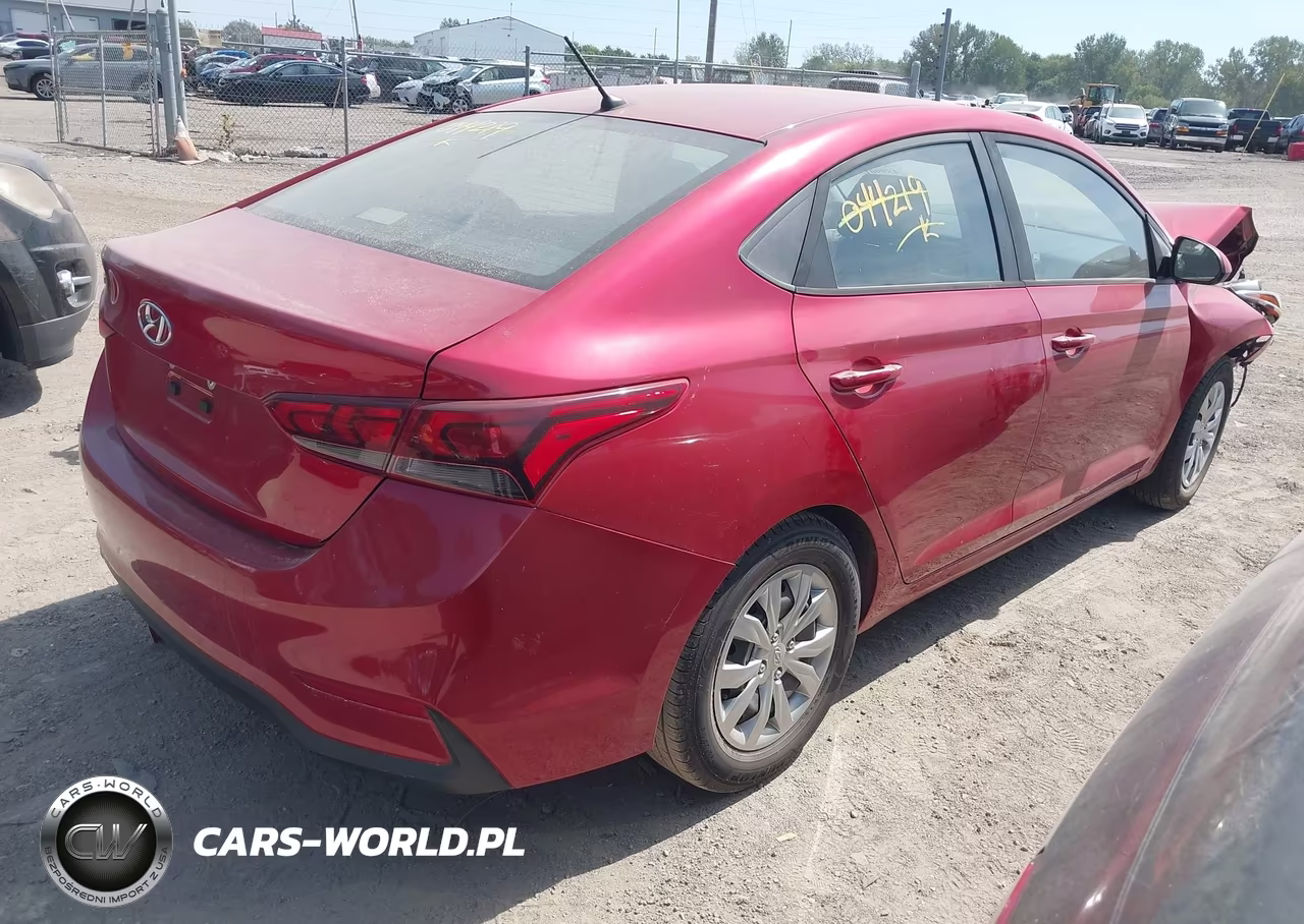2019 Hyundai Accent Se VIN:3KPC24A33KE044219 - 4