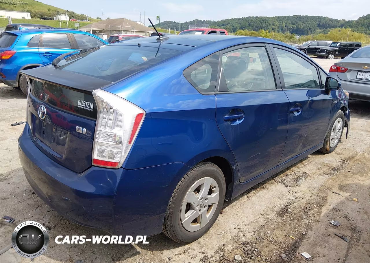 2011 Toyota Prius Three VIN:JTDKN3DU8B0278740 - 4