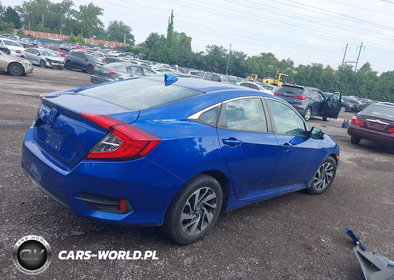 2018 Honda Civic Ex VIN:2HGFC2F78JH572188 - 4