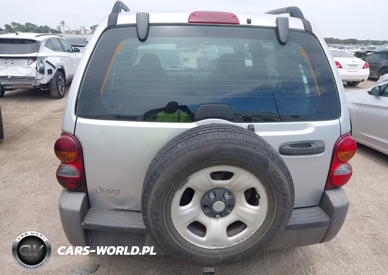 2004 Jeep Liberty Sport VIN:1J4FK481X4W298286 - 15