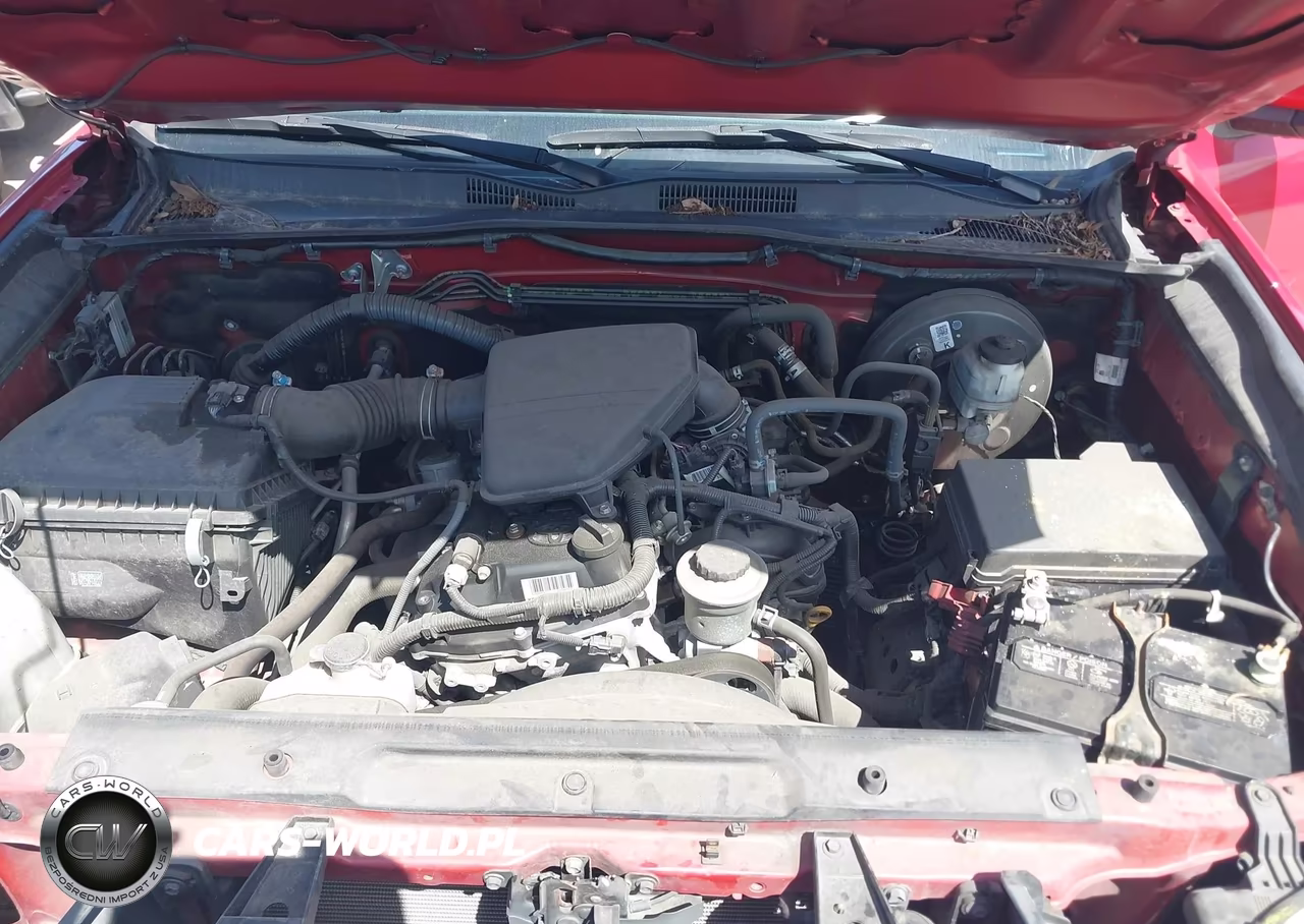 2020 Toyota Tacoma Sr VIN:5TFAX5GN1LX180504 - 10