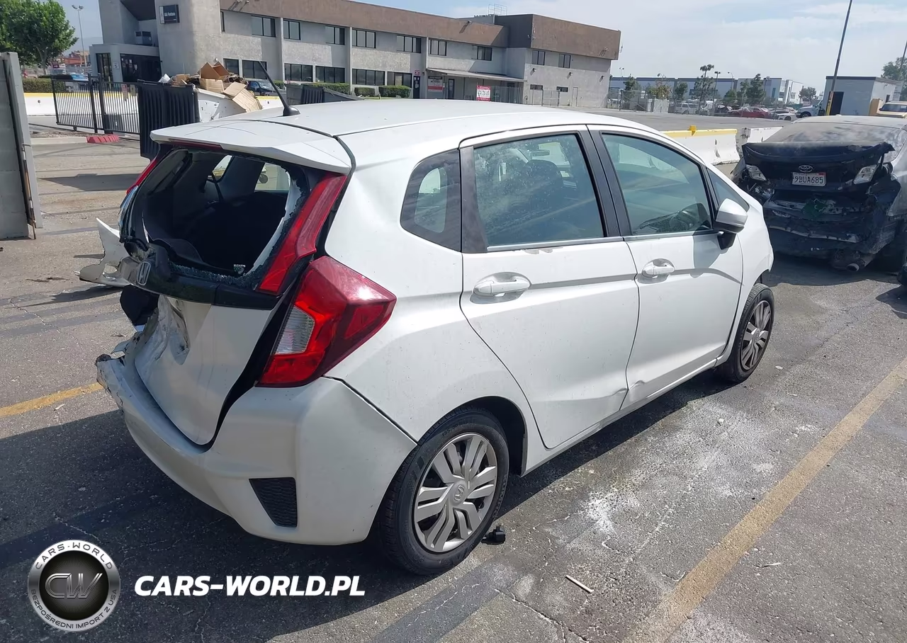 2015 Honda Fit Lx VIN:3HGGK5H56FM773391 - 4