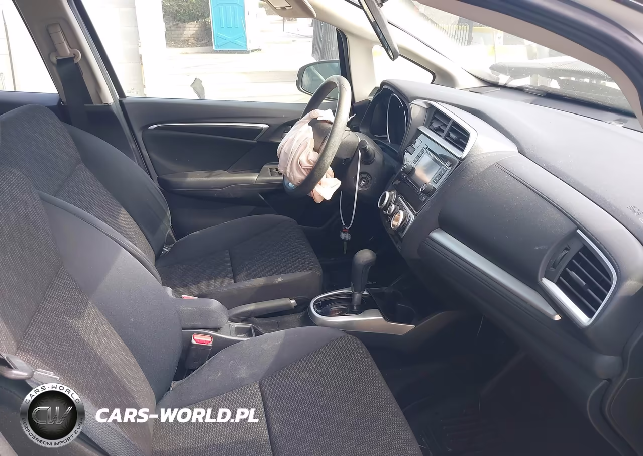 2015 Honda Fit Lx VIN:3HGGK5H56FM773391 - 5