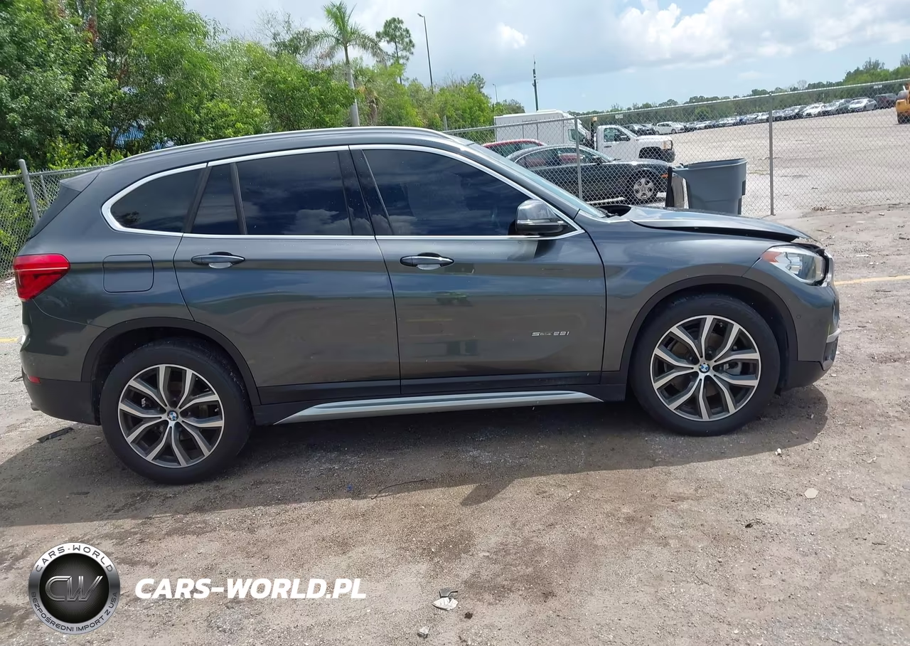 2018 BMW X1 Sdrive28I VIN:WBXHU7C33J5H44756 - 14