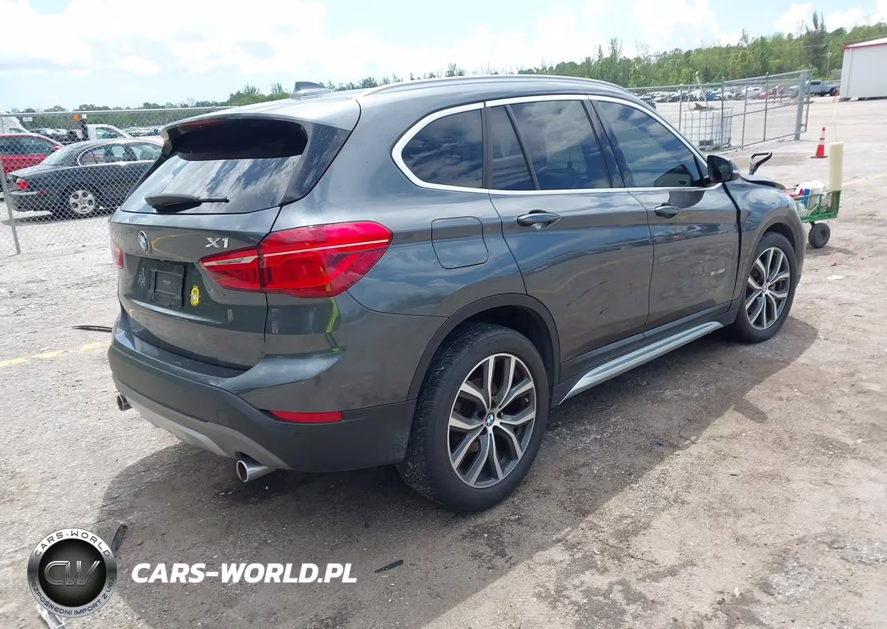 2018 BMW X1 Sdrive28I VIN:WBXHU7C33J5H44756 - 4
