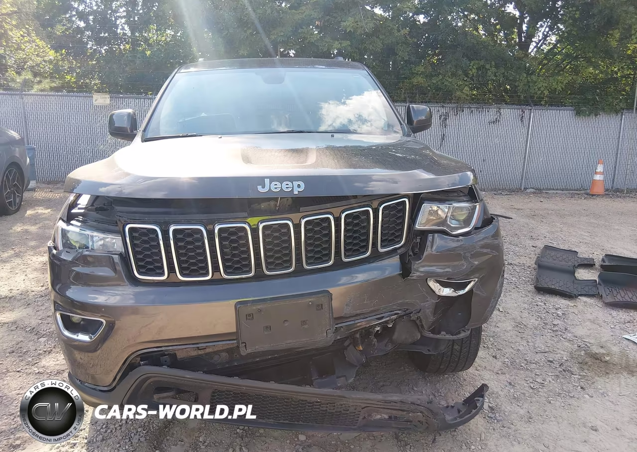 2021 Jeep Grand Cherokee Laredo E 4X4 VIN:1C4RJFAG7MC853762 - 13