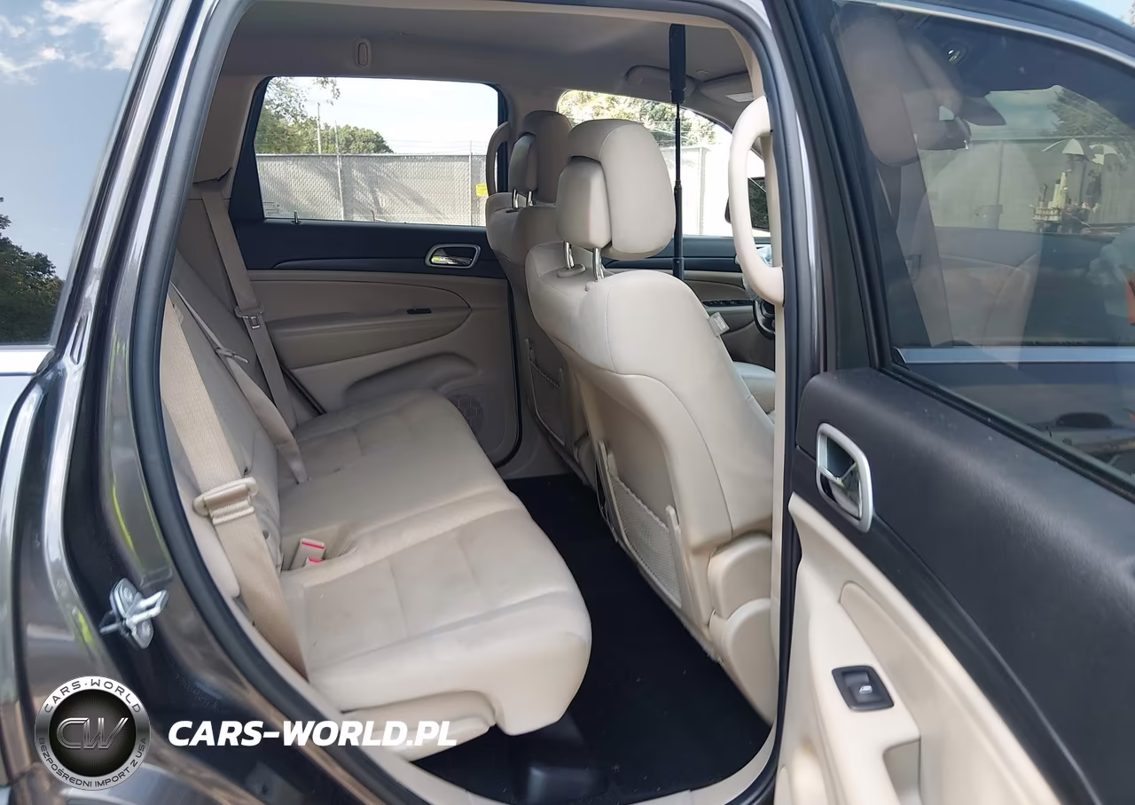 2021 Jeep Grand Cherokee Laredo E 4X4 VIN:1C4RJFAG7MC853762 - 8
