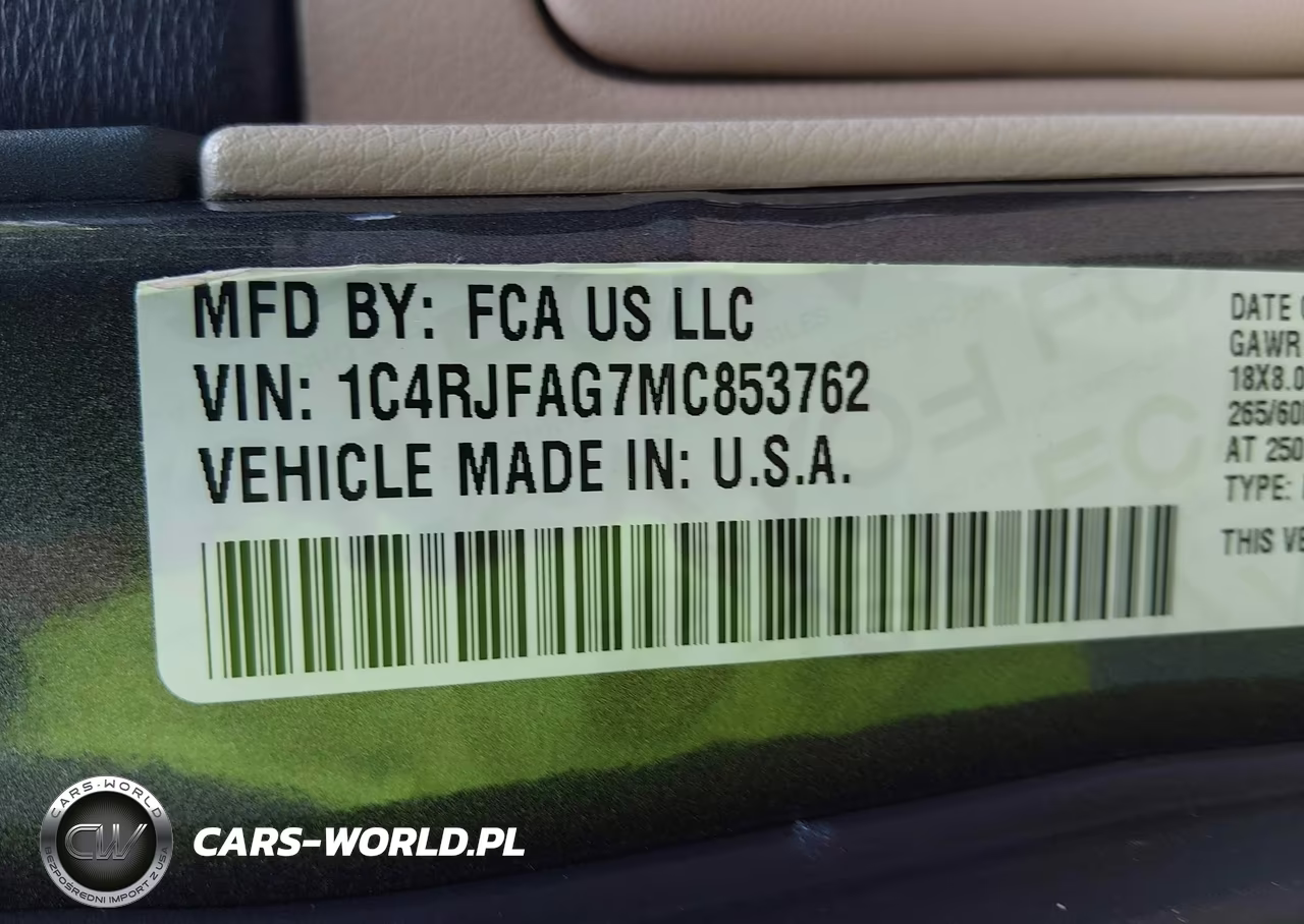 2021 Jeep Grand Cherokee Laredo E 4X4 VIN:1C4RJFAG7MC853762 - 9
