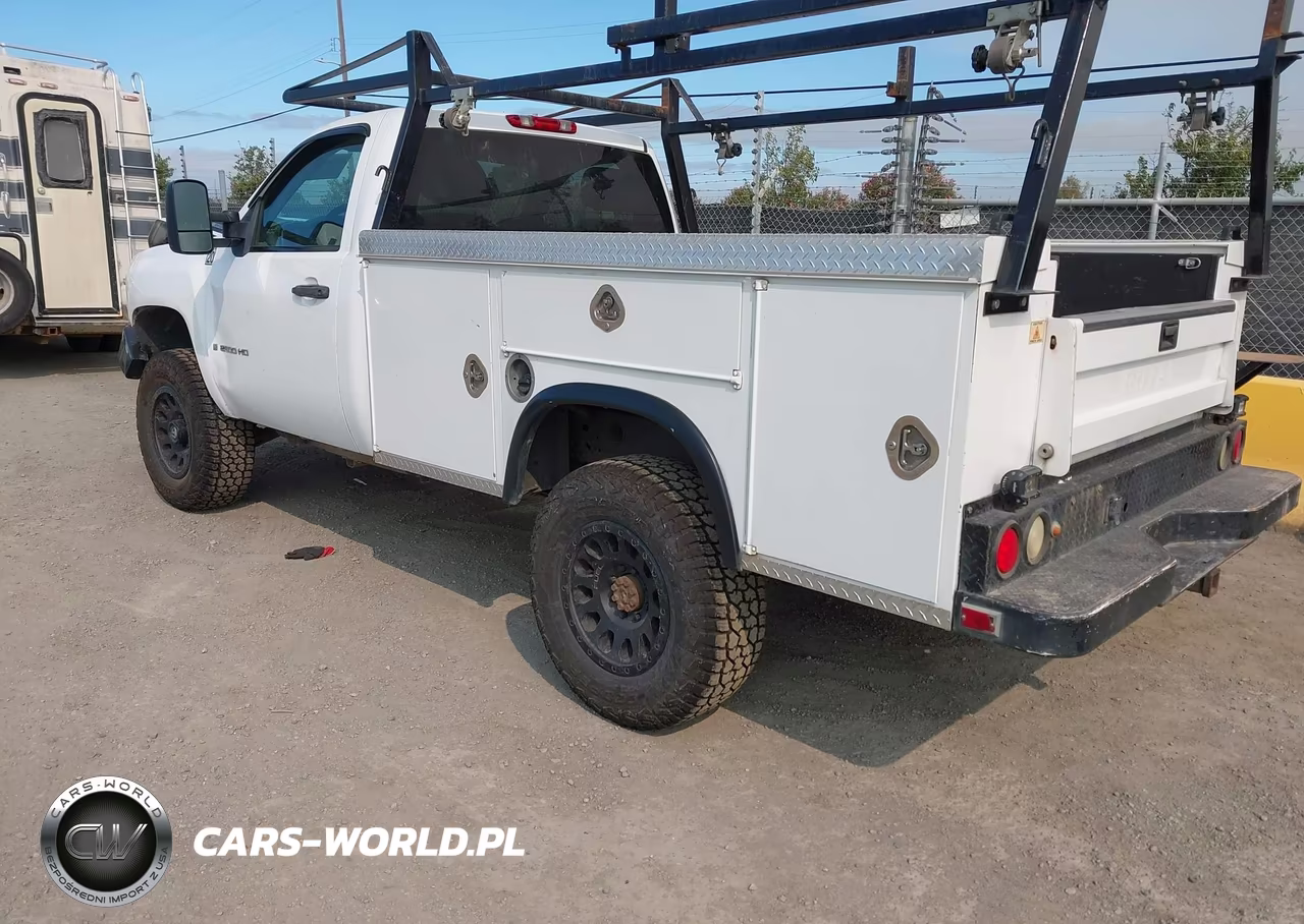 2007 Chevrolet Silverado 2500Hd Work Truck VIN:1GBHK24K97E543367 - 3
