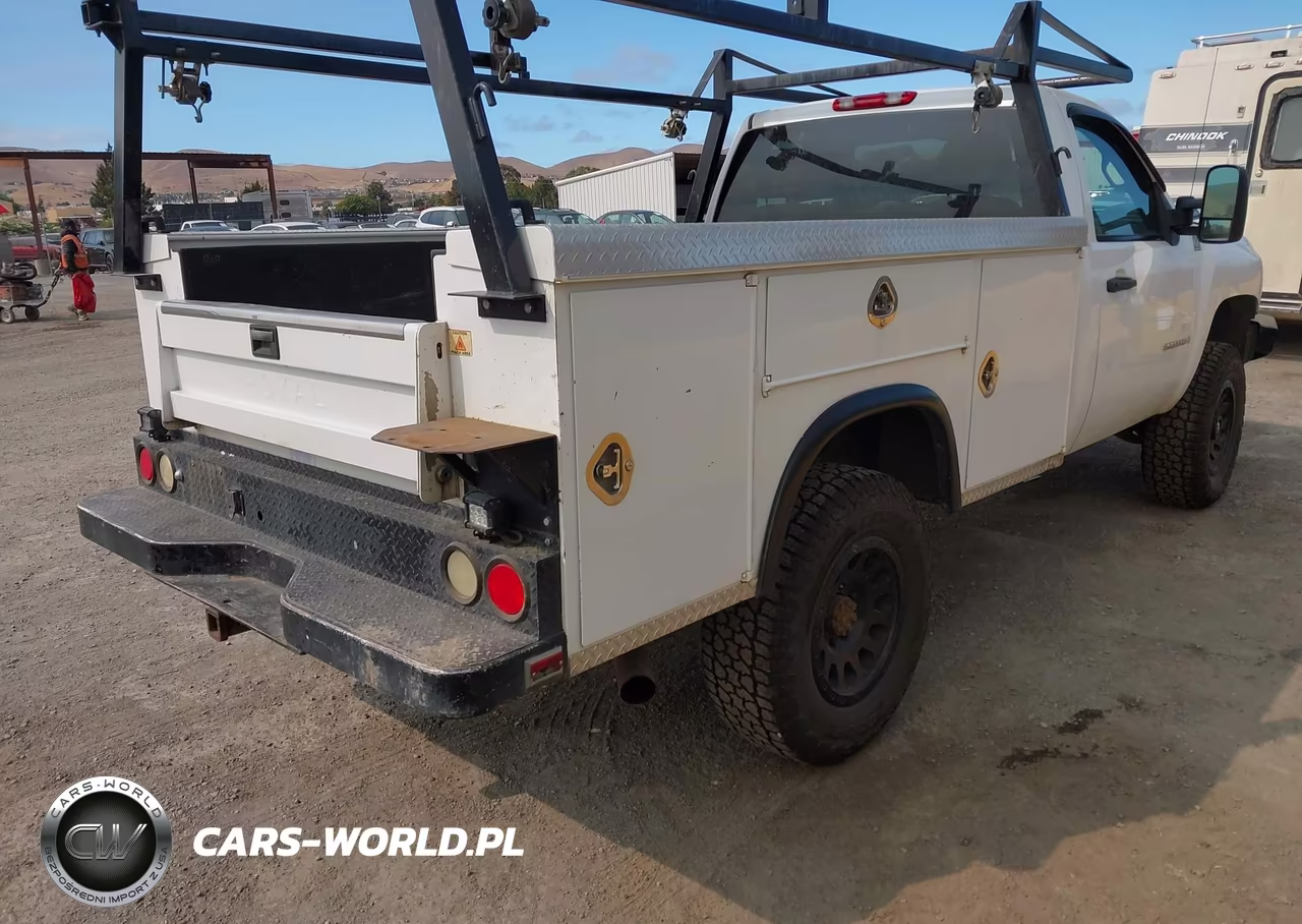 2007 Chevrolet Silverado 2500Hd Work Truck VIN:1GBHK24K97E543367 - 4