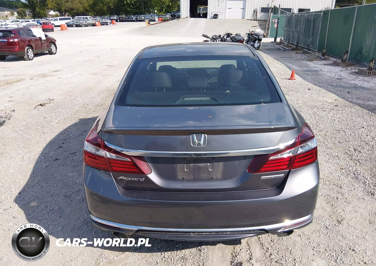 2017 Honda Accord Sport Special Edition VIN:1HGCR2F12HA151279 - 16