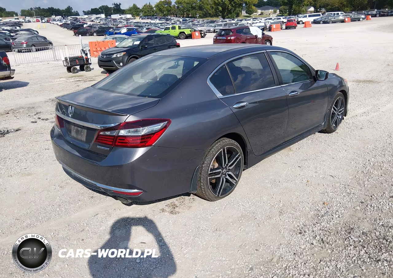 2017 Honda Accord Sport Special Edition VIN:1HGCR2F12HA151279 - 4