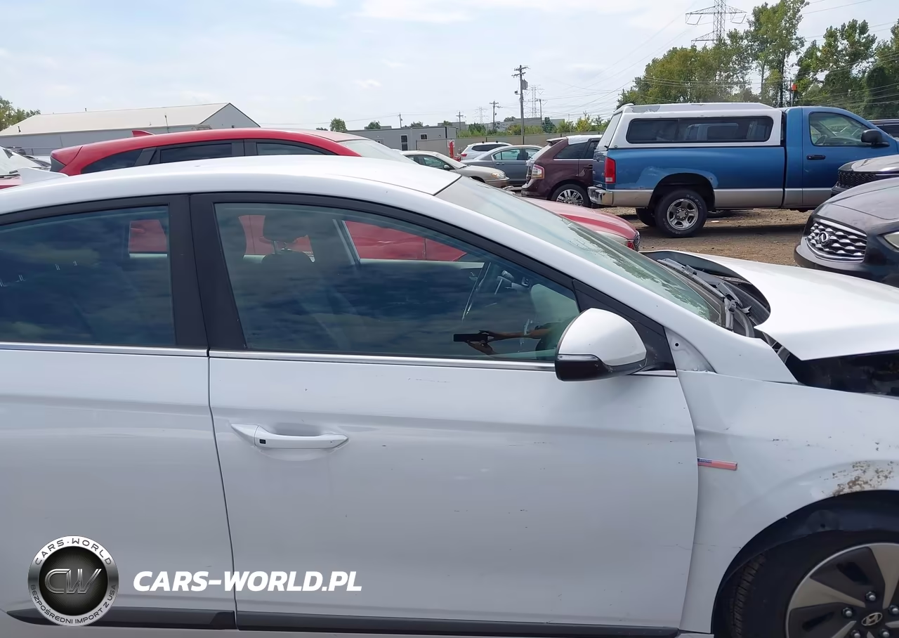 2018 Hyundai Ioniq Hybrid Sel VIN:KMHC75LC7JU090393 - 14