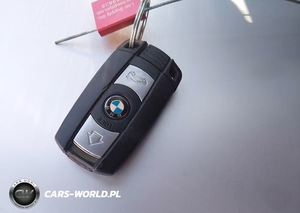 2009 BMW 328I VIN:WBAWV13579P123496 - 11