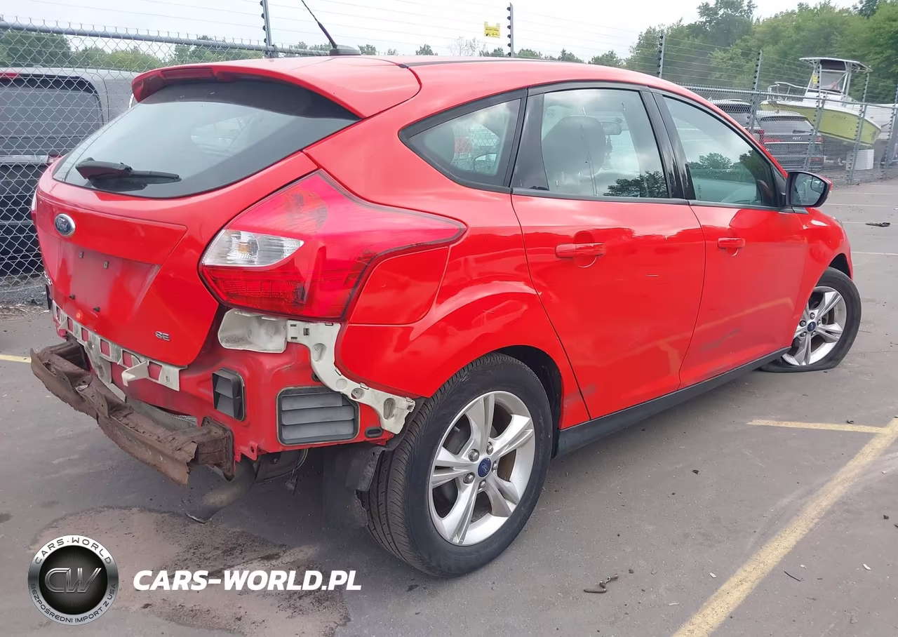 2013 Ford Focus Se VIN:1FADP3K28DL293993 - 4