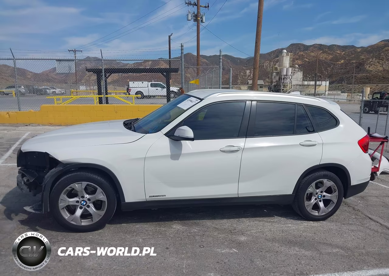 2014 BMW X1 Sdrive28I VIN:WBAVM1C54EVW52540 - 14
