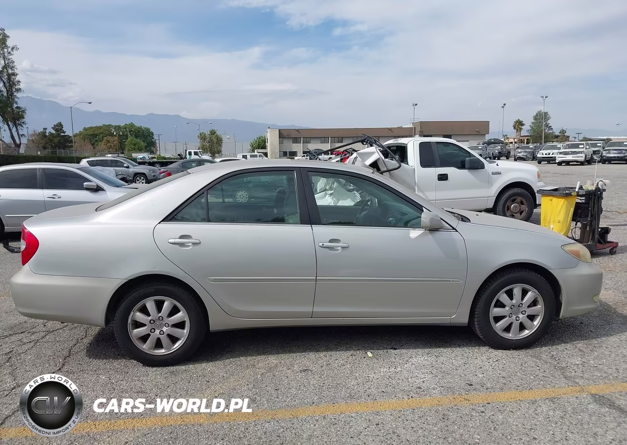 2004 Toyota Camry Xle VIN:4T1BE32K94U304092 - 13
