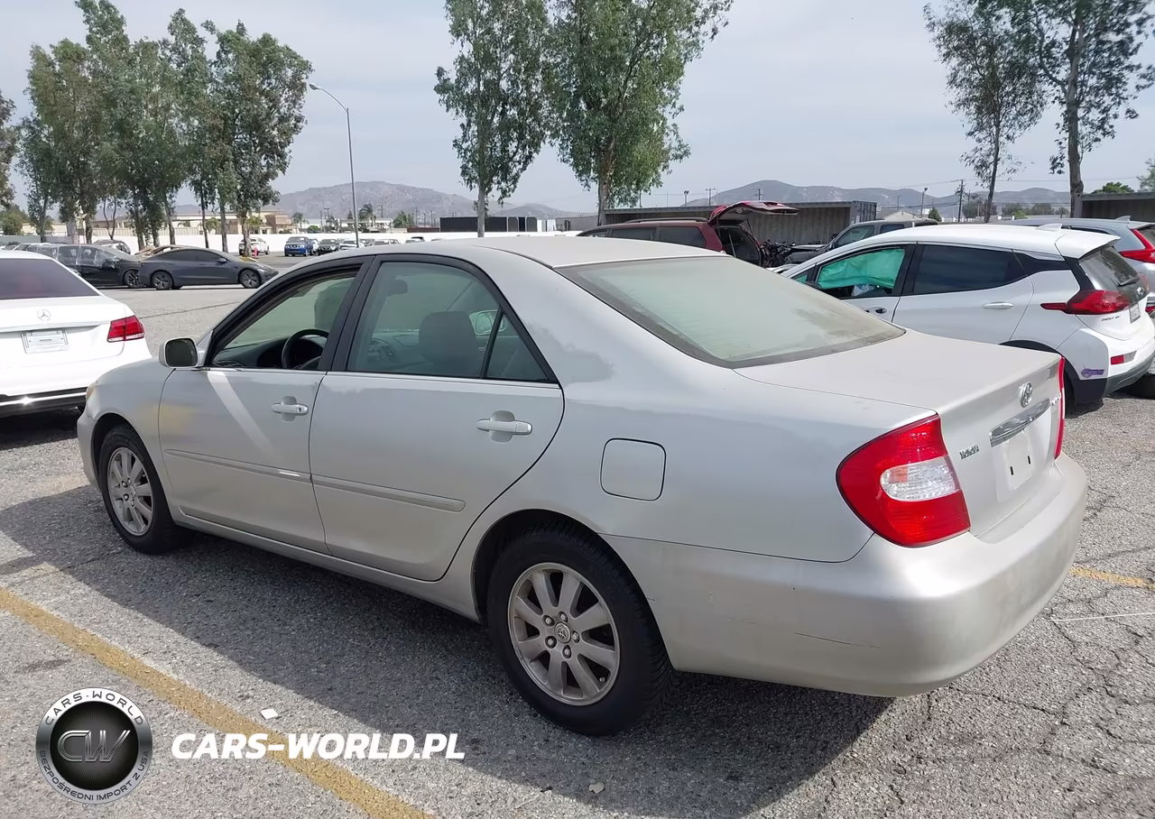 2004 Toyota Camry Xle VIN:4T1BE32K94U304092 - 3