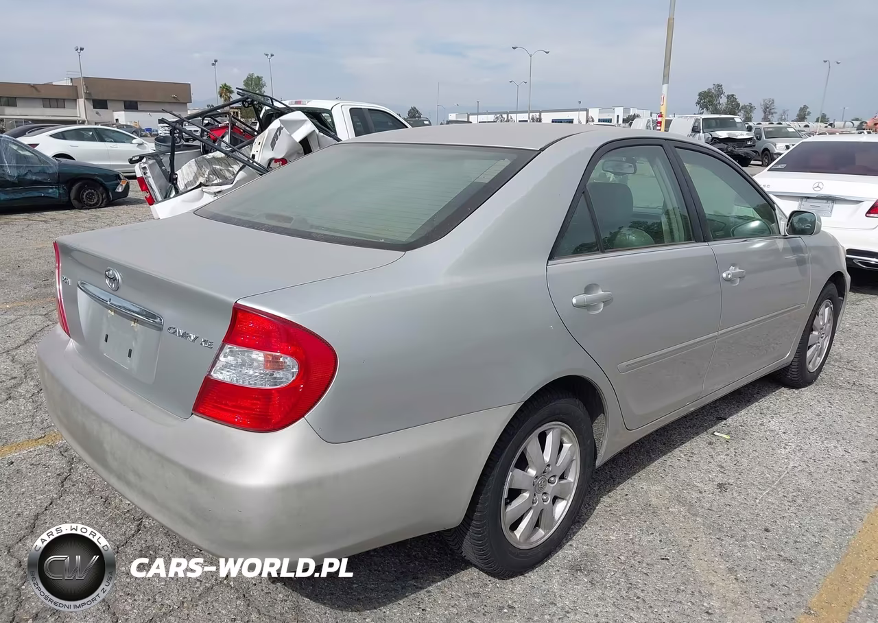 2004 Toyota Camry Xle VIN:4T1BE32K94U304092 - 4