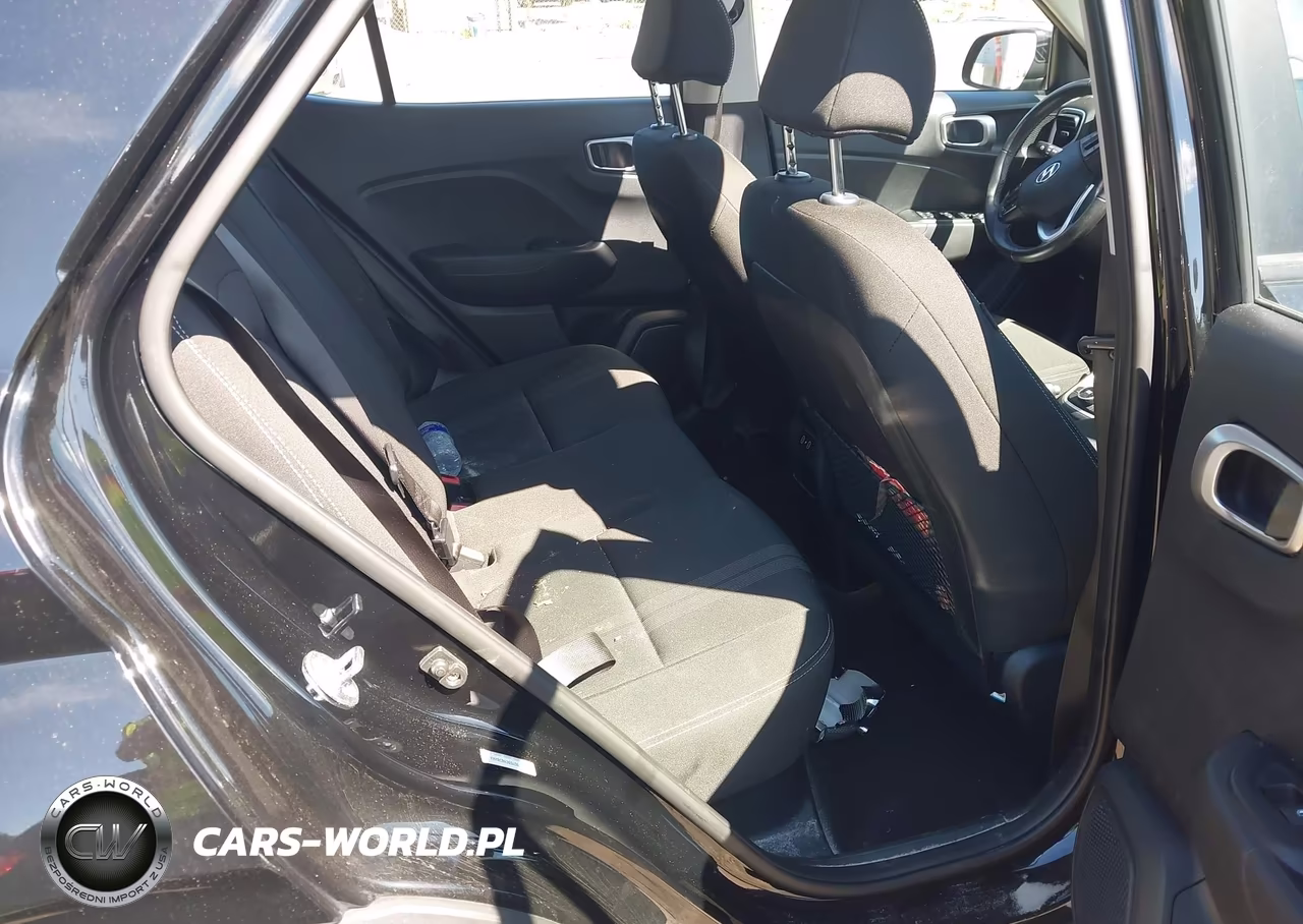2025 Hyundai Venue Sel VIN:KMHRC8A36SU361813 - 8