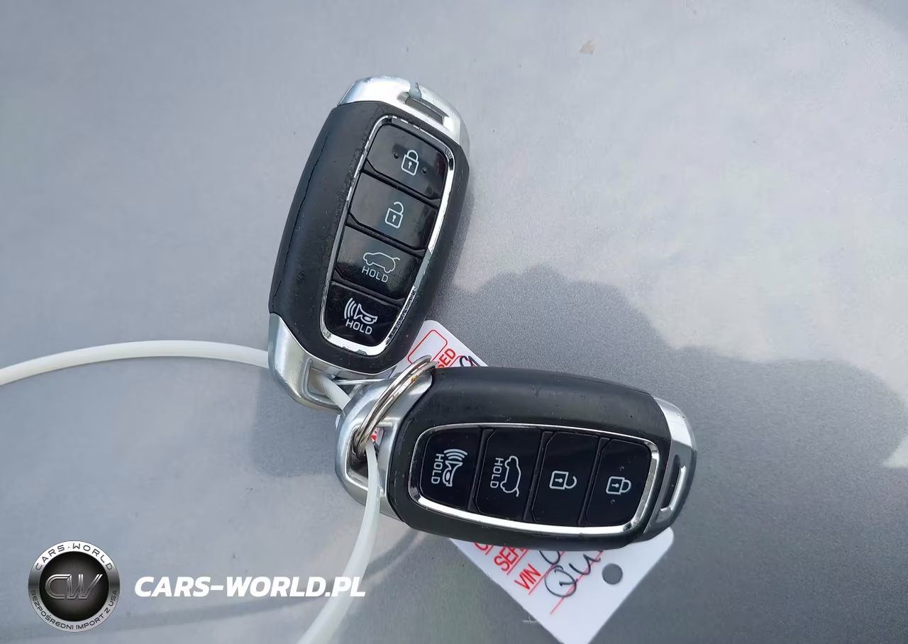 2019 Hyundai Kona Ultimate VIN:KM8K5CA57KU270307 - 11