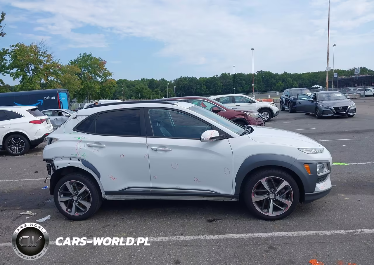 2019 Hyundai Kona Ultimate VIN:KM8K5CA57KU270307 - 13