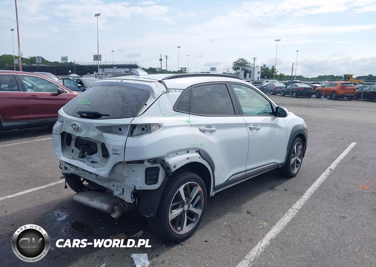 2019 Hyundai Kona Ultimate VIN:KM8K5CA57KU270307 - 4