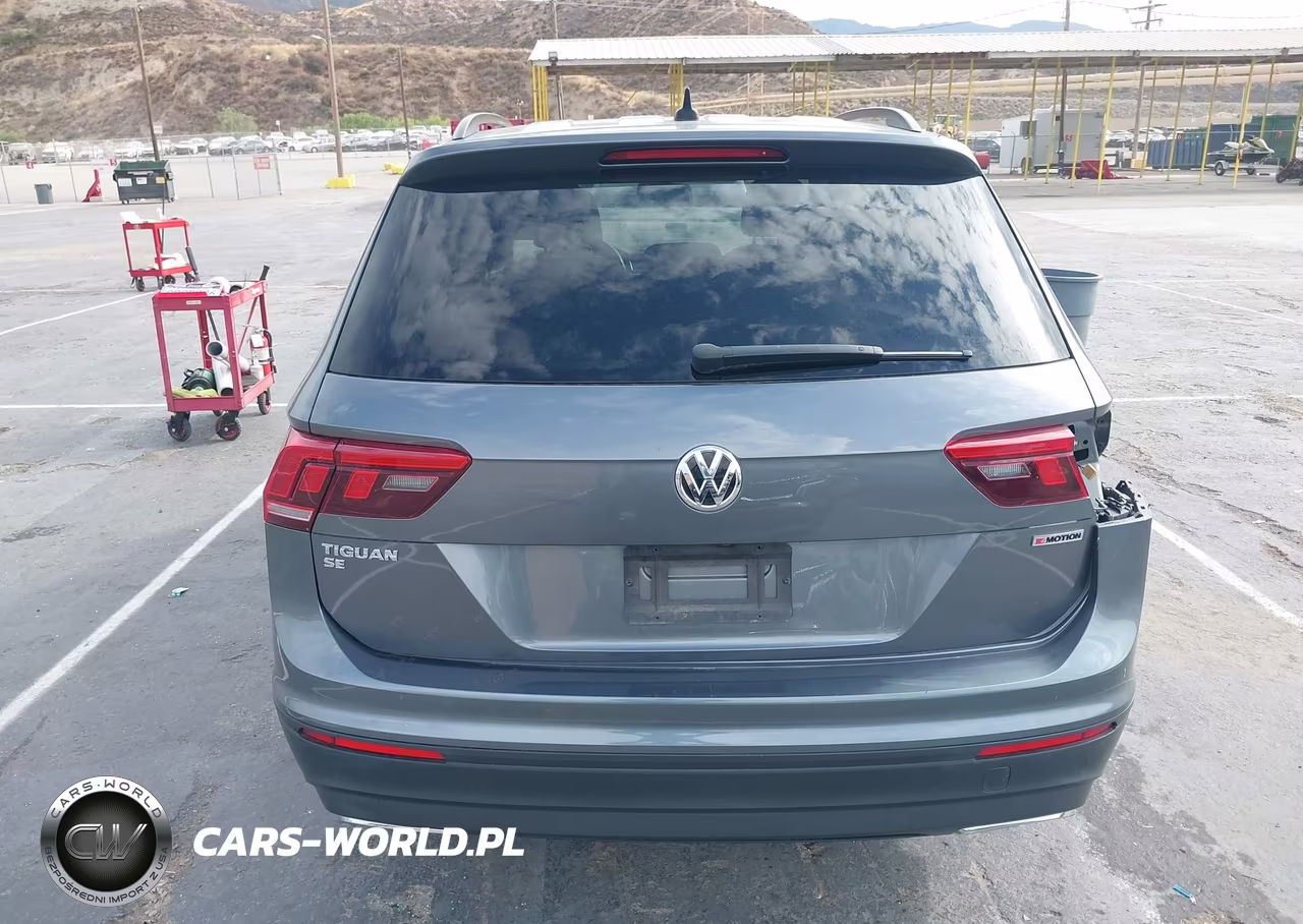 2019 Volkswagen Tiguan 2.0T Se-2.0T Sel-2.0T Sel R-Line-2.0T Sel R-Line Black VIN:3VV2B7AX5KM160156 - 17