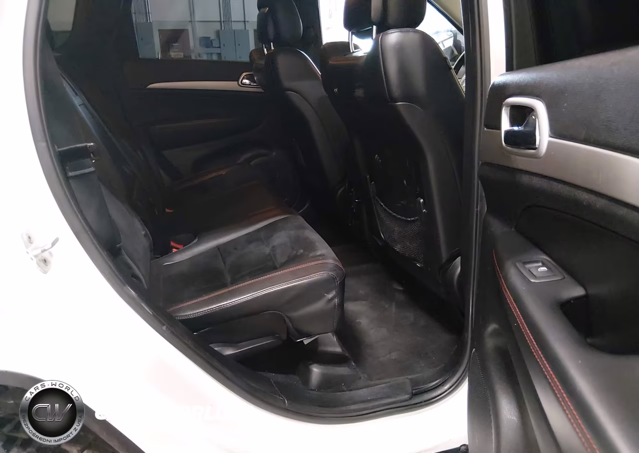2013 Jeep Grand Cherokee Laredo Trailhawk VIN:1C4RJFAG0DC647621 - 8