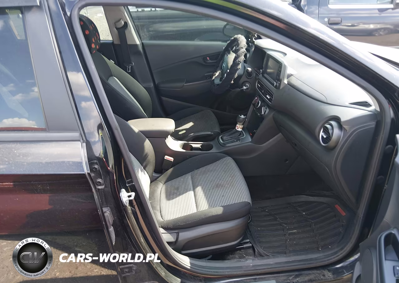 2019 Hyundai Kona Se VIN:KM8K12AA2KU251716 - 5