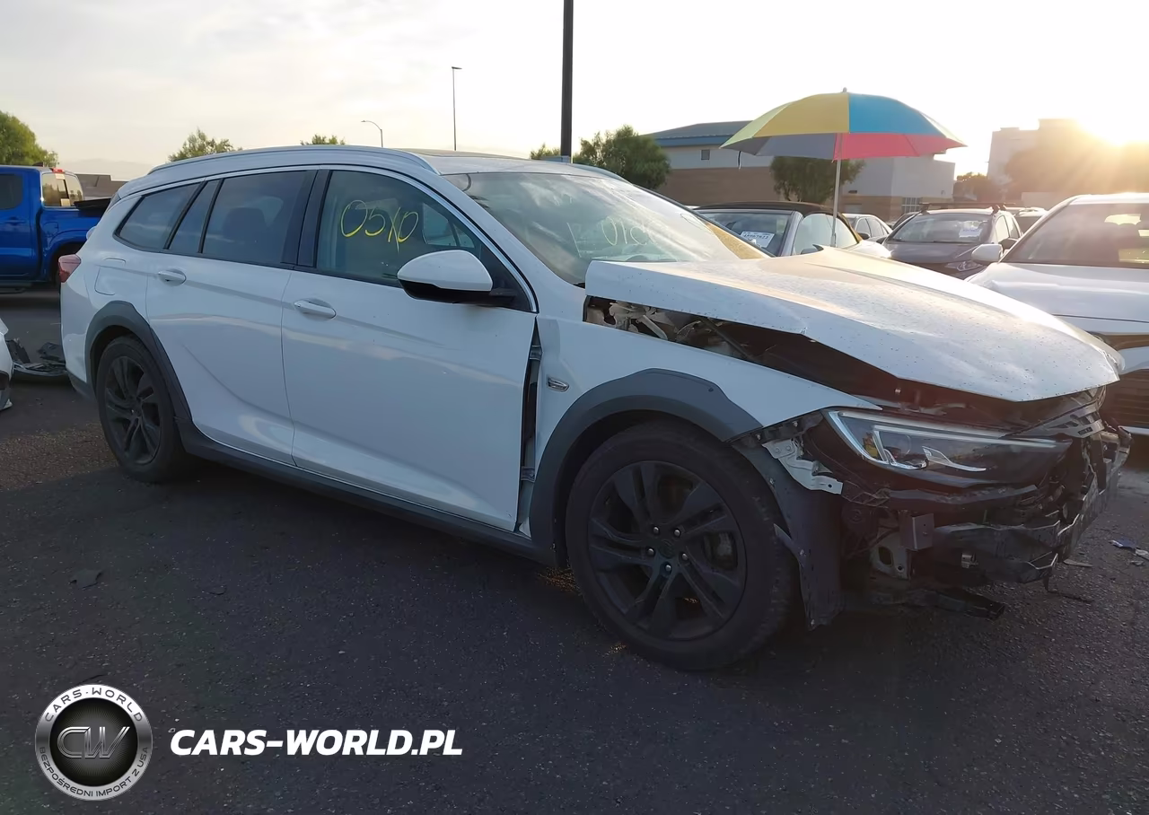2018 Buick Regal Tourx Essence VIN:W04GV8SX6J1106418 - 1