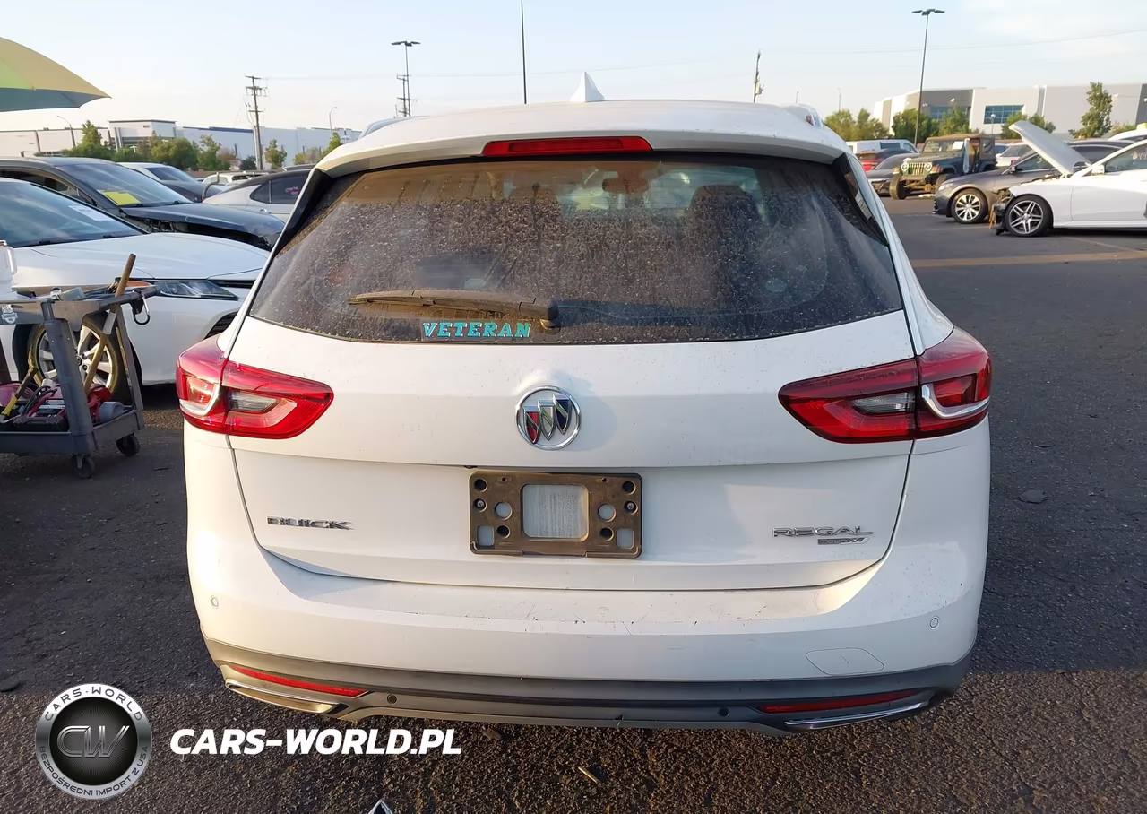 2018 Buick Regal Tourx Essence VIN:W04GV8SX6J1106418 - 17