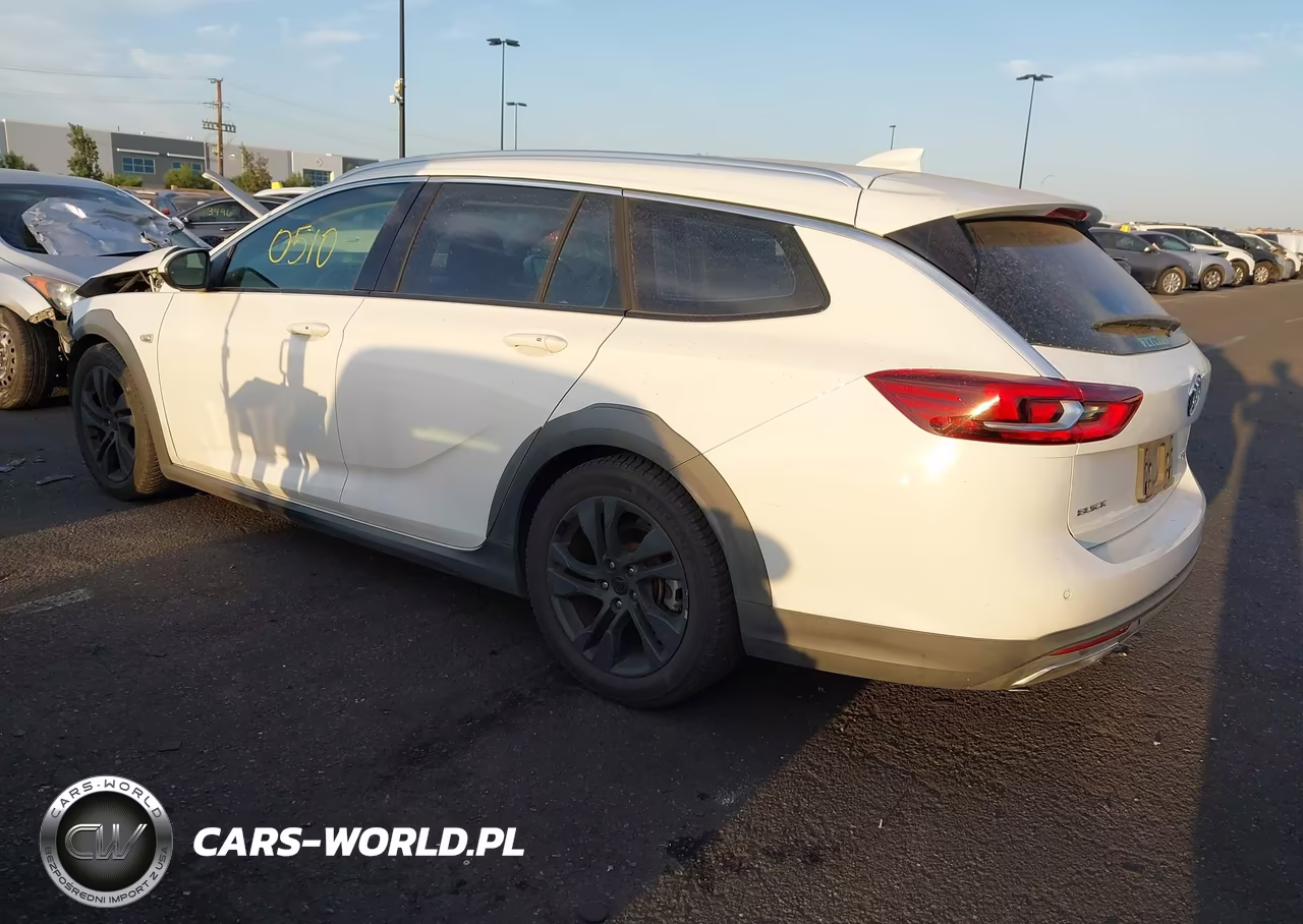 2018 Buick Regal Tourx Essence VIN:W04GV8SX6J1106418 - 3