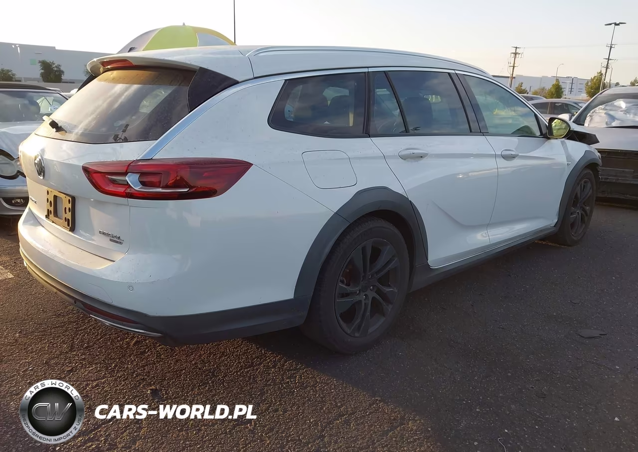 2018 Buick Regal Tourx Essence VIN:W04GV8SX6J1106418 - 4