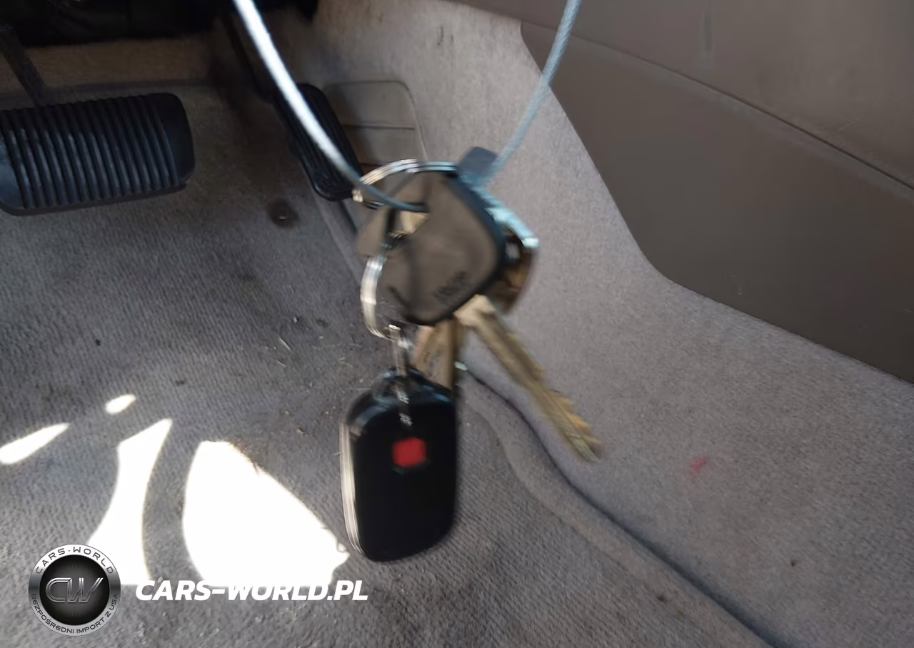 2000 Toyota Camry Le VIN:4T1BG22K0YU737259 - 11
