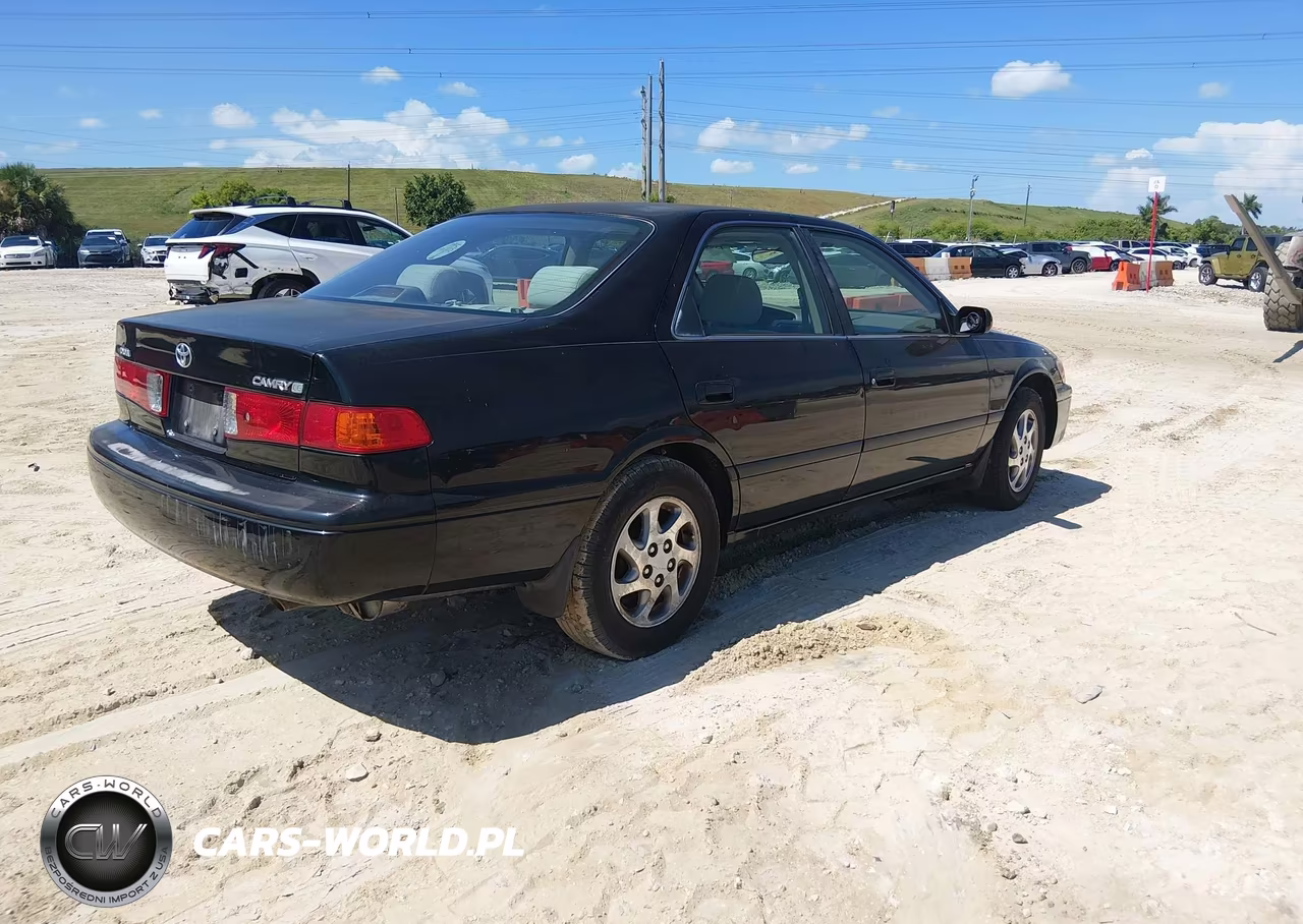 2000 Toyota Camry Le VIN:4T1BG22K0YU737259 - 4